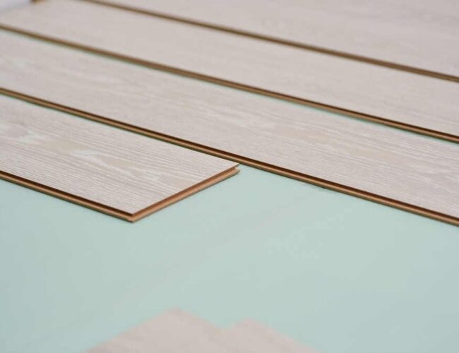 Cómo elegir el mejor piso para interiores de oficina en Panamá