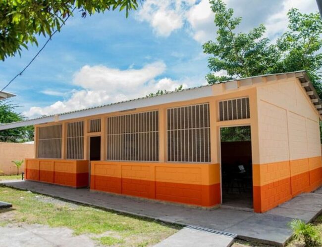 Ficohsa y la educación: un compromiso para construir el futuro de Honduras