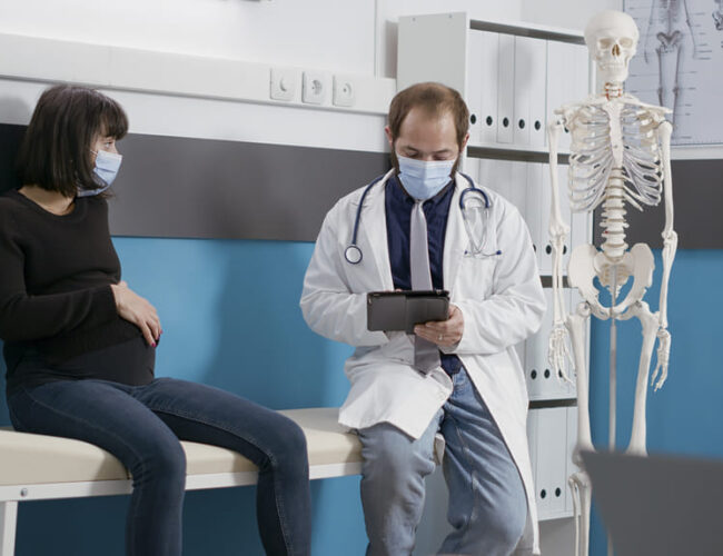 Control prenatal de alto riesgo para pacientes de  El Salvador: atención especializada